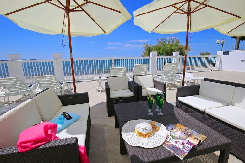 Hotel Villa Triana