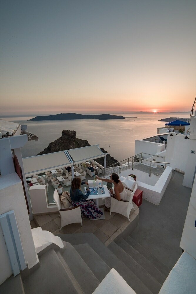 Hotel Pearl On The Cliff