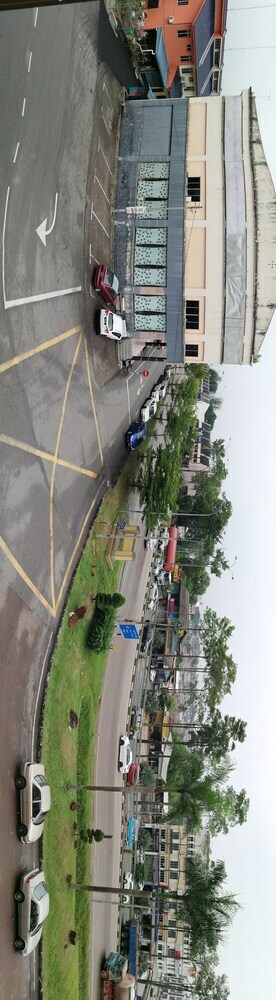 Lee Hotel
