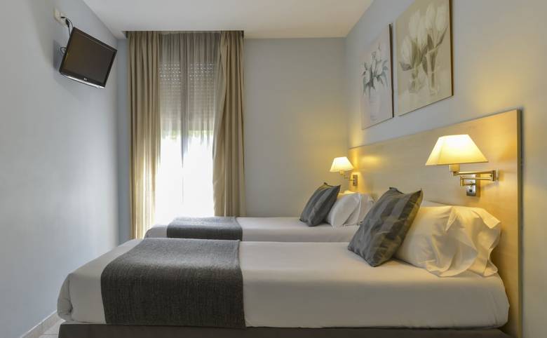 Alexandra Aparthotel