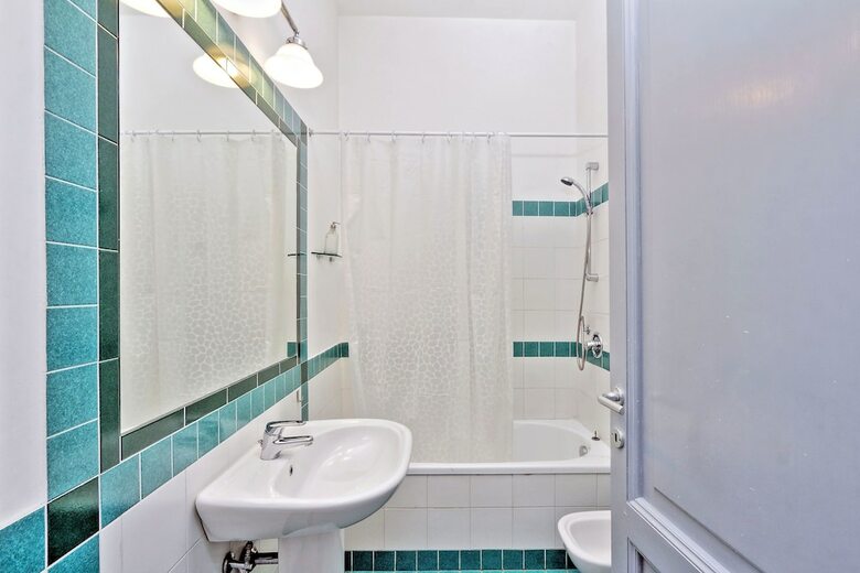 Spanish Steps Apartments