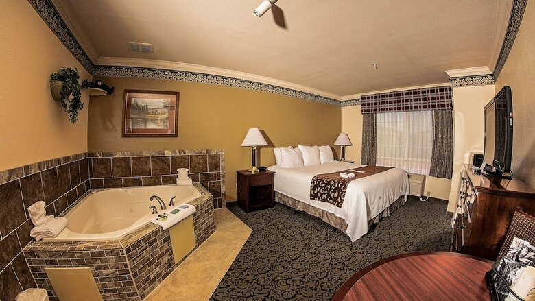 Hotel Fairbridge Inn Express