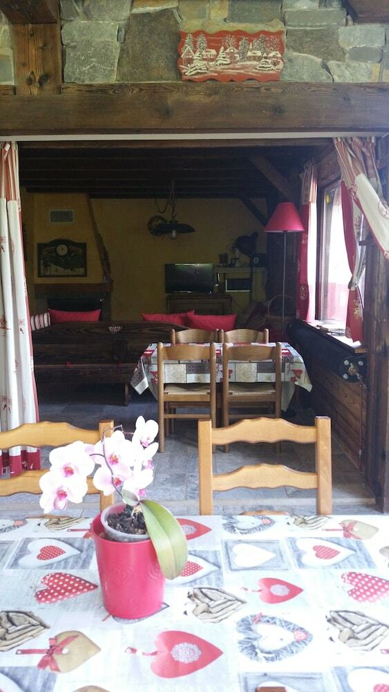 Bed & Breakfast Chambres D'h�tes Chalet de La Source
