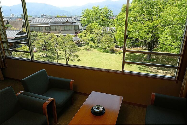 Tokiwa Hotel