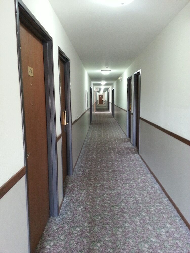 Hotel Harlan Inn & Suites