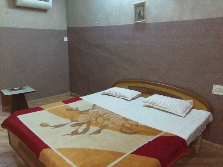 Hotel Holy City Paradise Inn