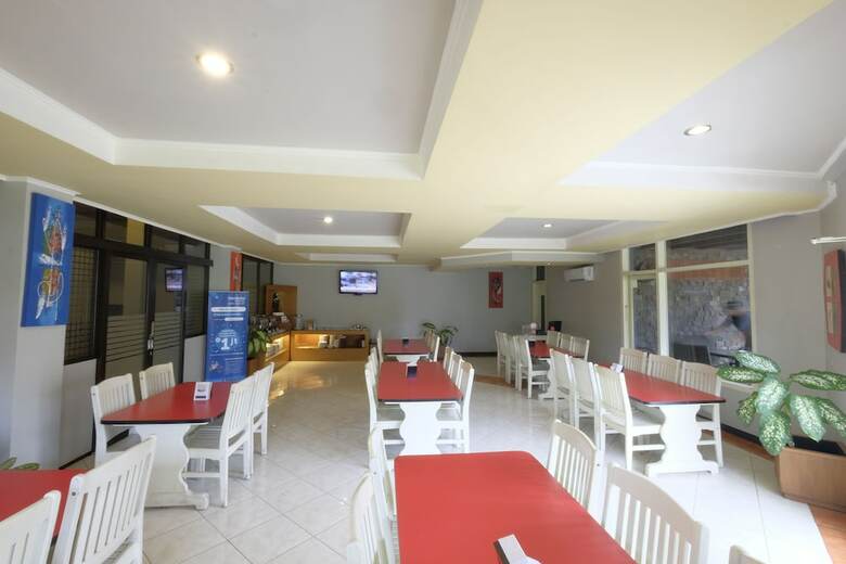The Yani Hotel