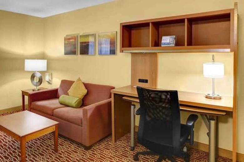 Hotel Towneplace Suites By Marriott Findlay