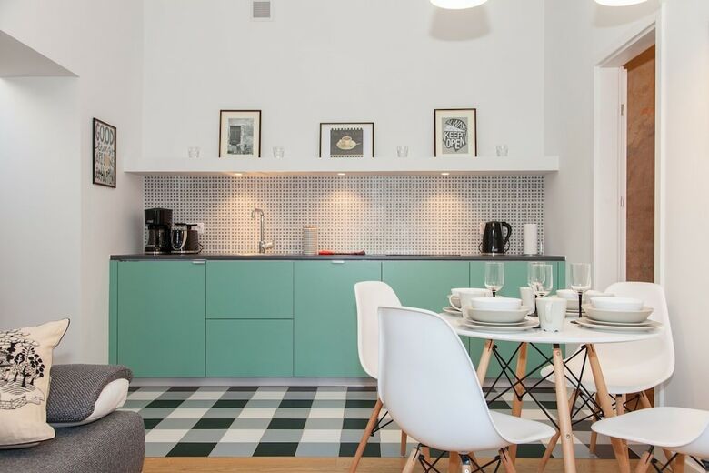 Bc7 Apartments