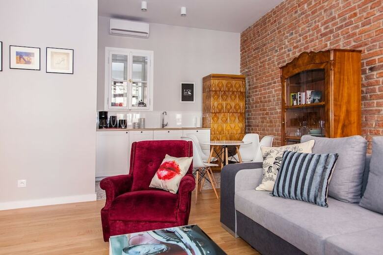Bc7 Apartments