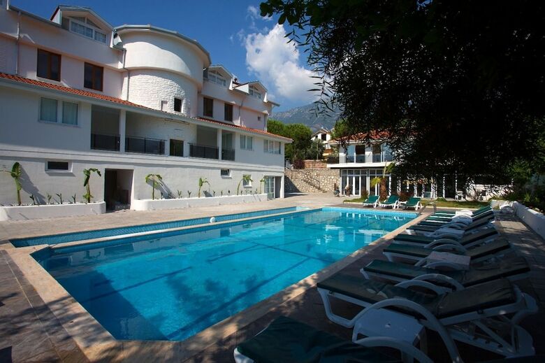 Hotel De Huzur