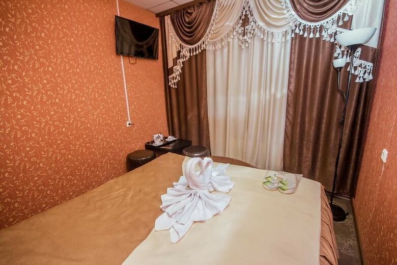 Fab Mini Hotel
