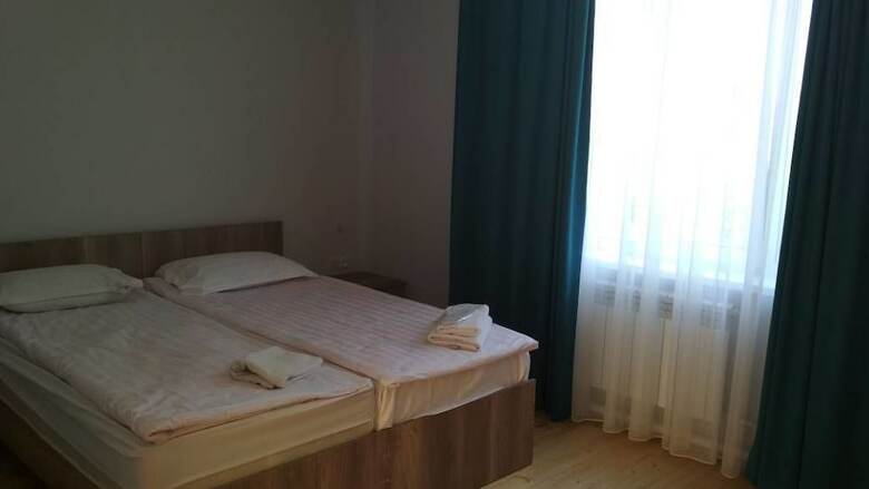 Tes Hotel