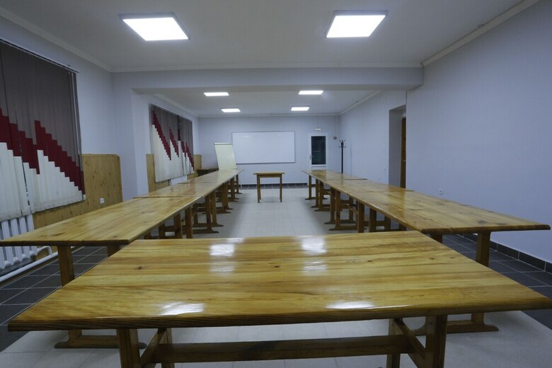 Tes Hotel