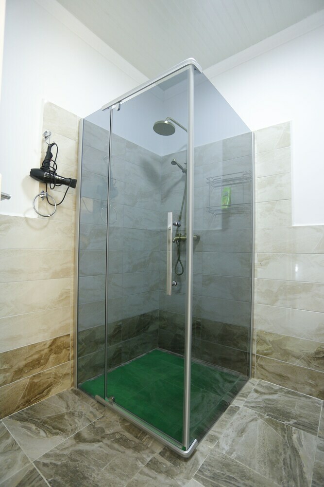 Tes Hotel