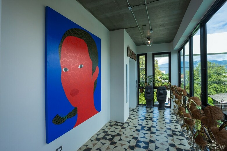 River Art Hotel