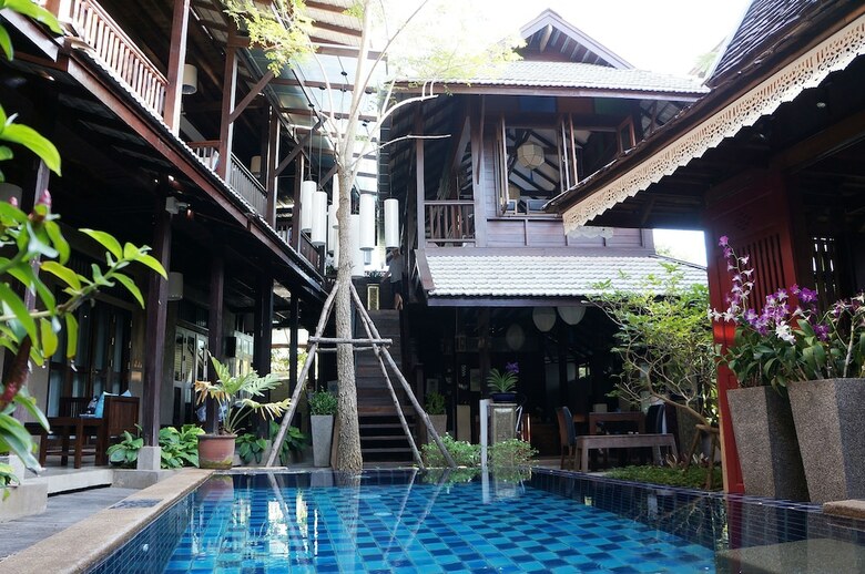 Hotel Banthai Village