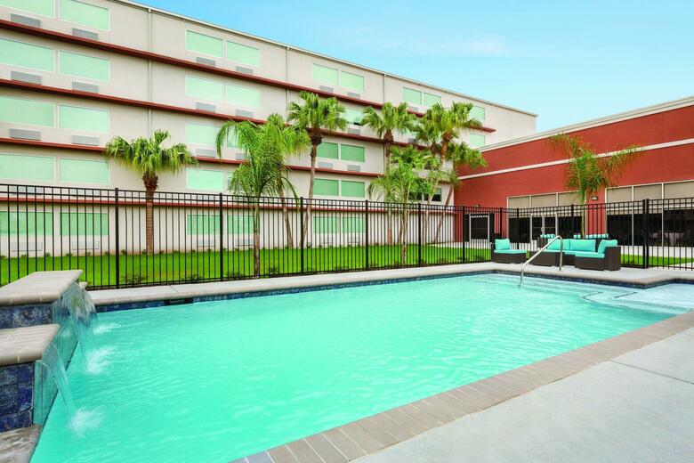 Radisson Hotel Mcallen Airport