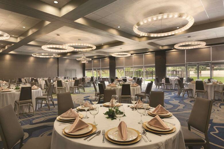 Radisson Hotel Mcallen Airport