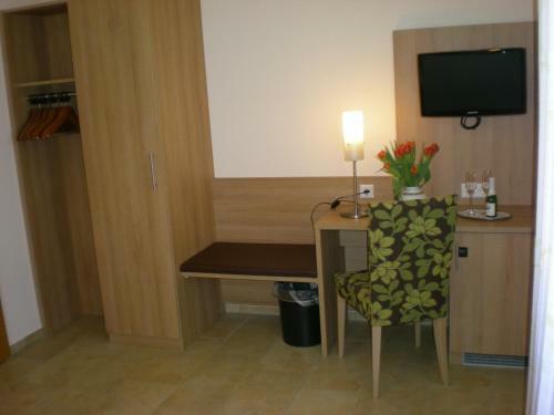 Hostal Hotel Gasthof Goldener L�we