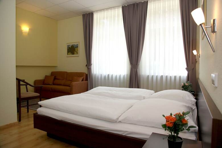 Hotel Am Charlottenplatz