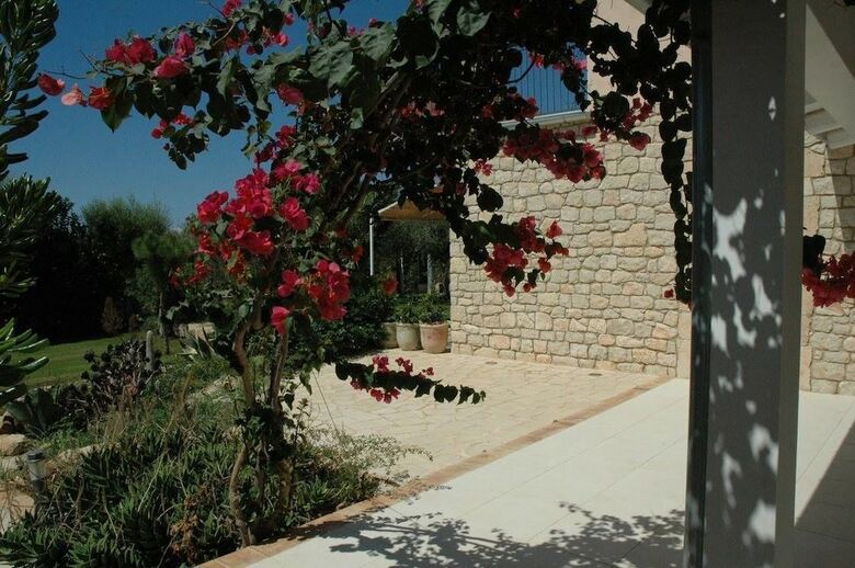 Hotel Alimede Ecodimora
