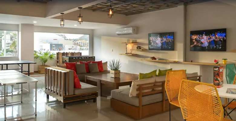 Hostal Mayan Monkey Los Cabos - Hostel - Adults Only