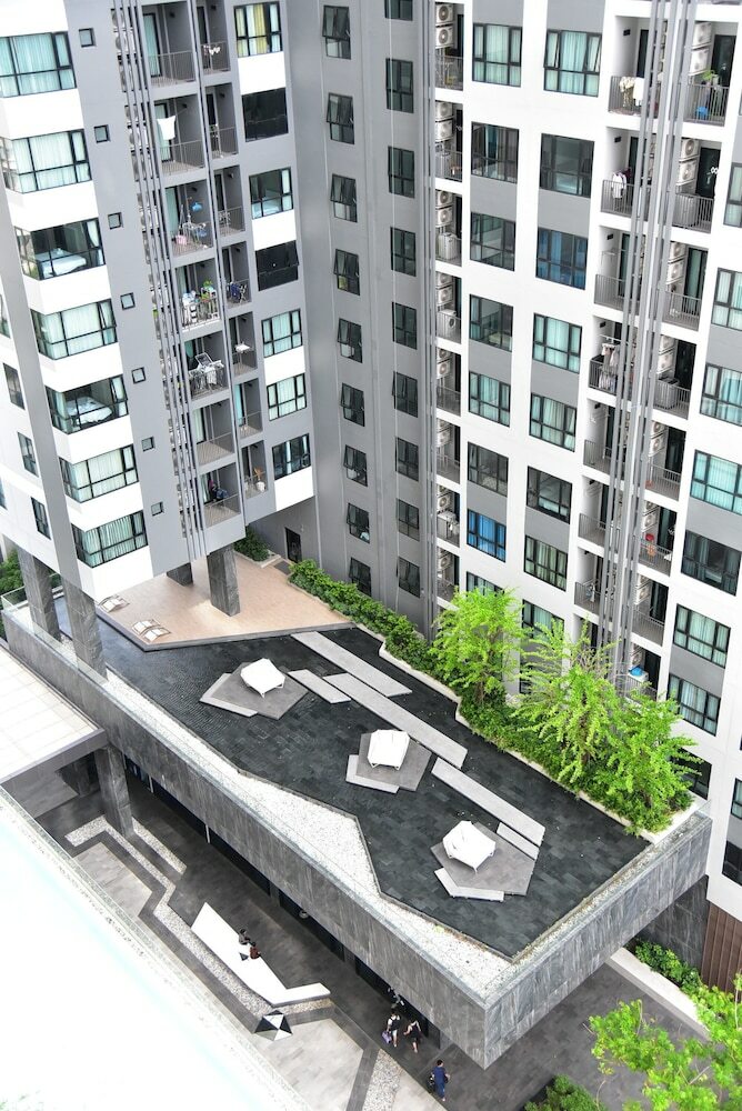 The Base Central Pattaya By Arawat