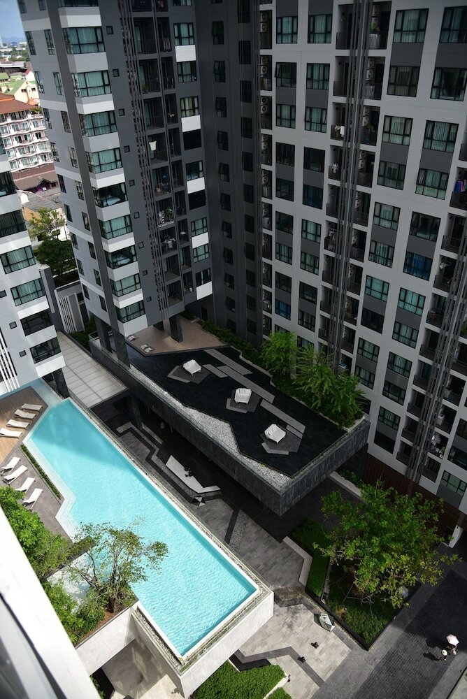 The Base Central Pattaya By Arawat