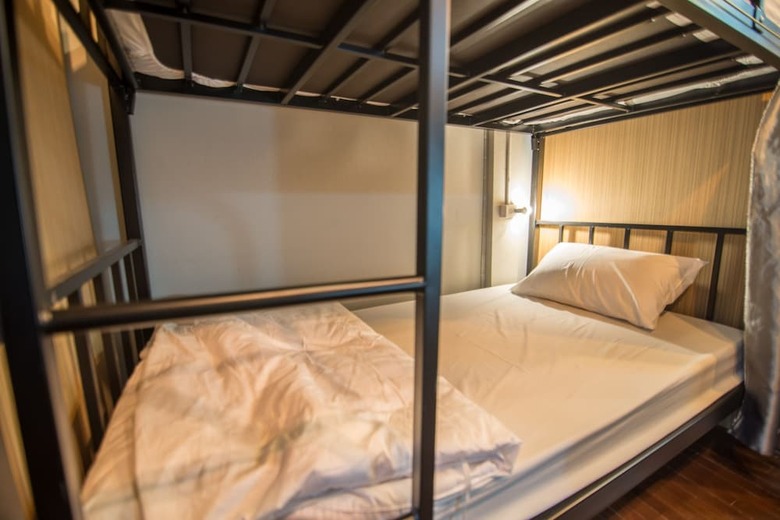Hostal Tha Hostel