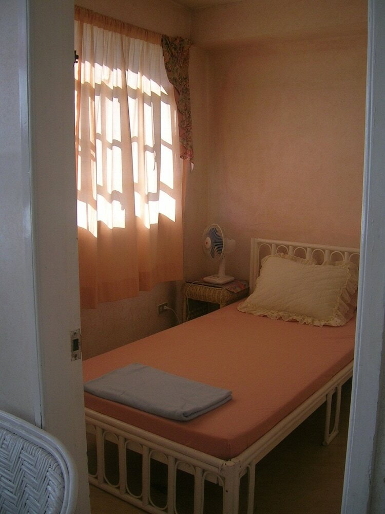 3br Unit 2 Jefrell Apartments
