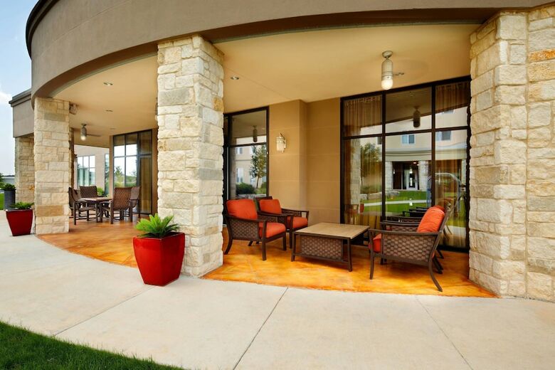 Hotel Courtyard By Marriott San Antonio Six Flags At The Rim