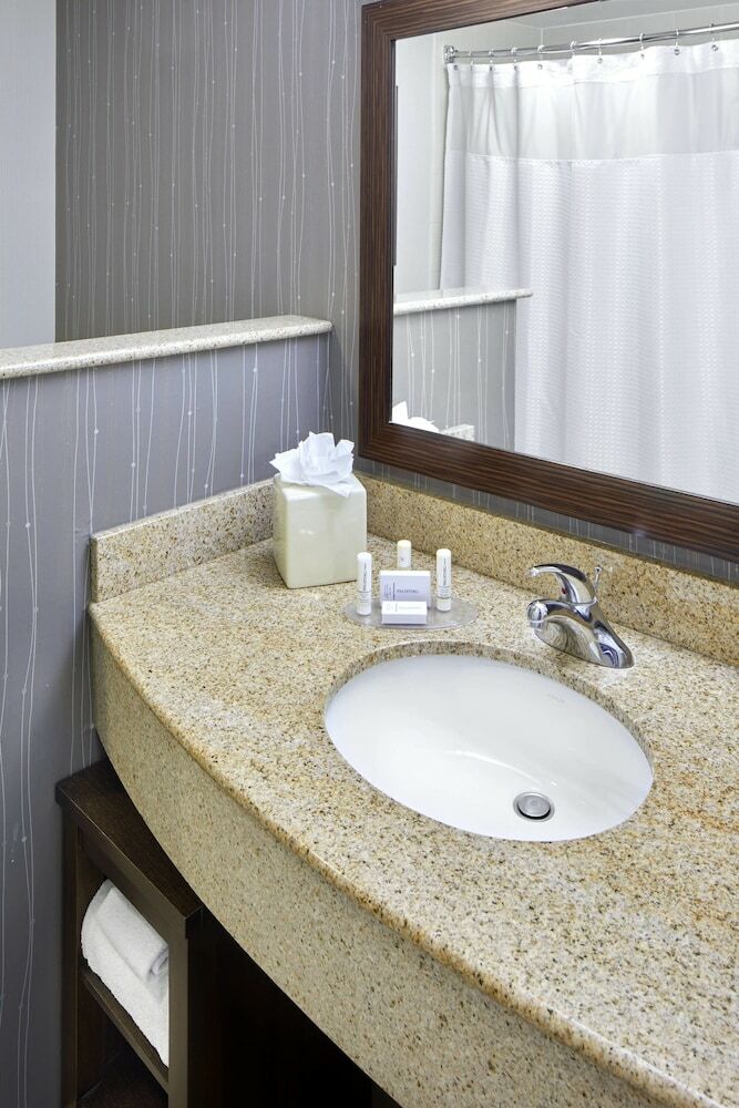 Hotel Courtyard By Marriott San Antonio Six Flags At The Rim
