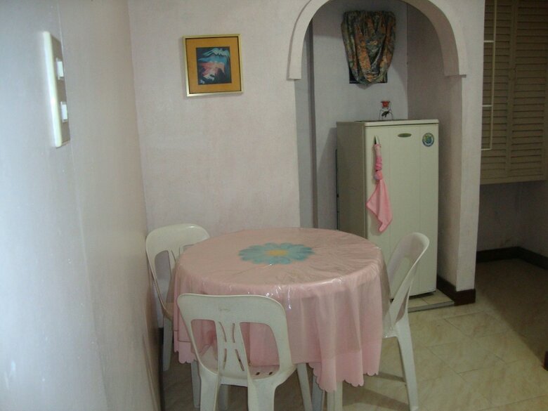 2br Unit 5 Jefrell Apartments