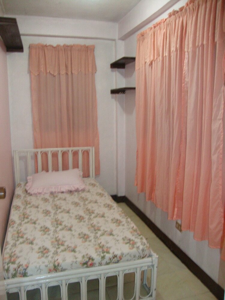 2br Unit 5 Jefrell Apartments