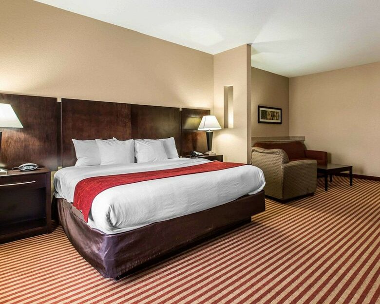 Hotel Comfort Suites Waycross