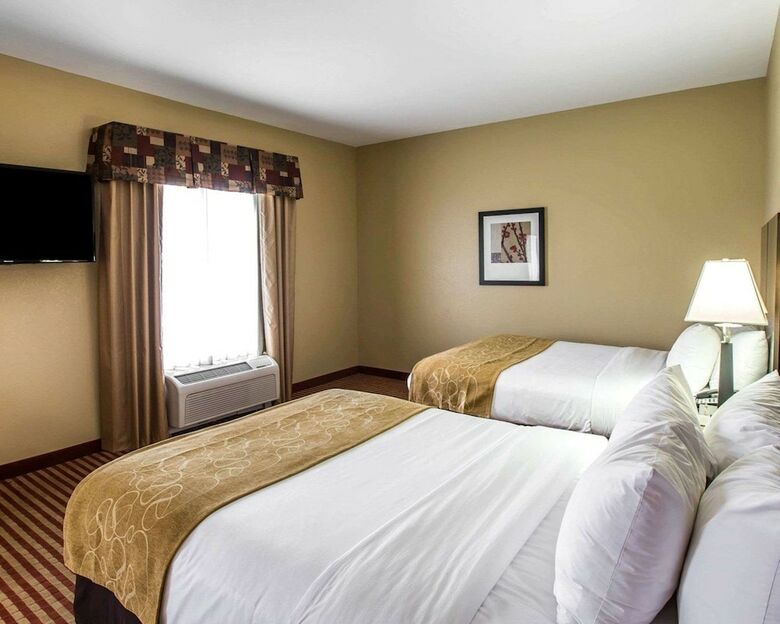 Hotel Comfort Suites Waycross