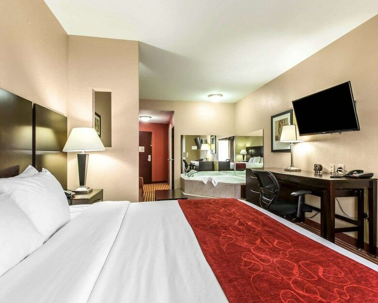 Hotel Comfort Suites Waycross