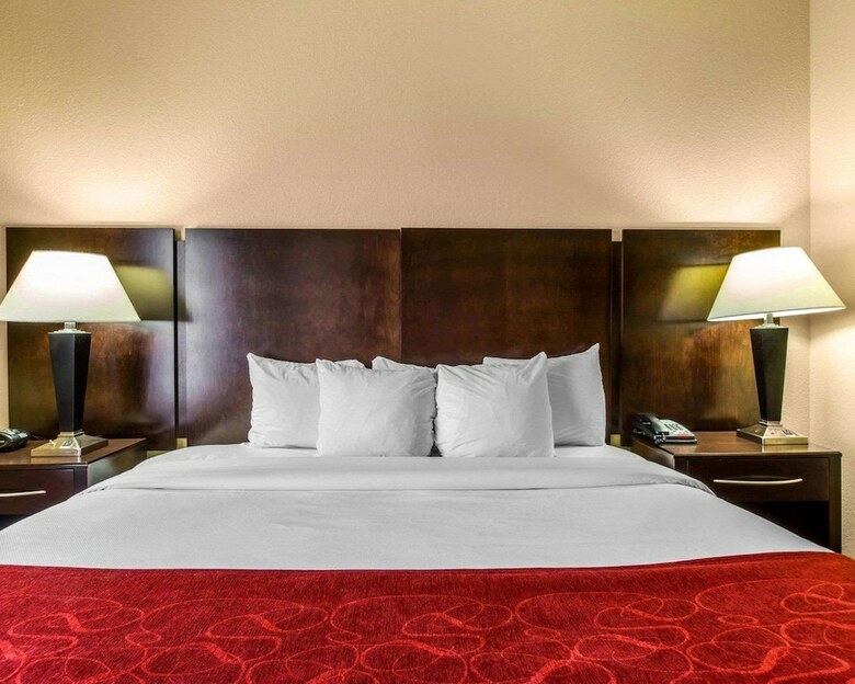 Hotel Comfort Suites Waycross