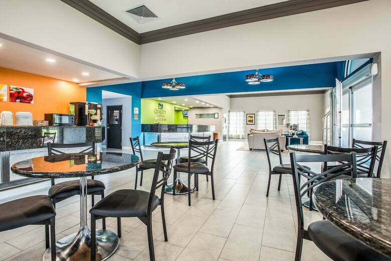 Motel Quality Suites Downtown Convention Center