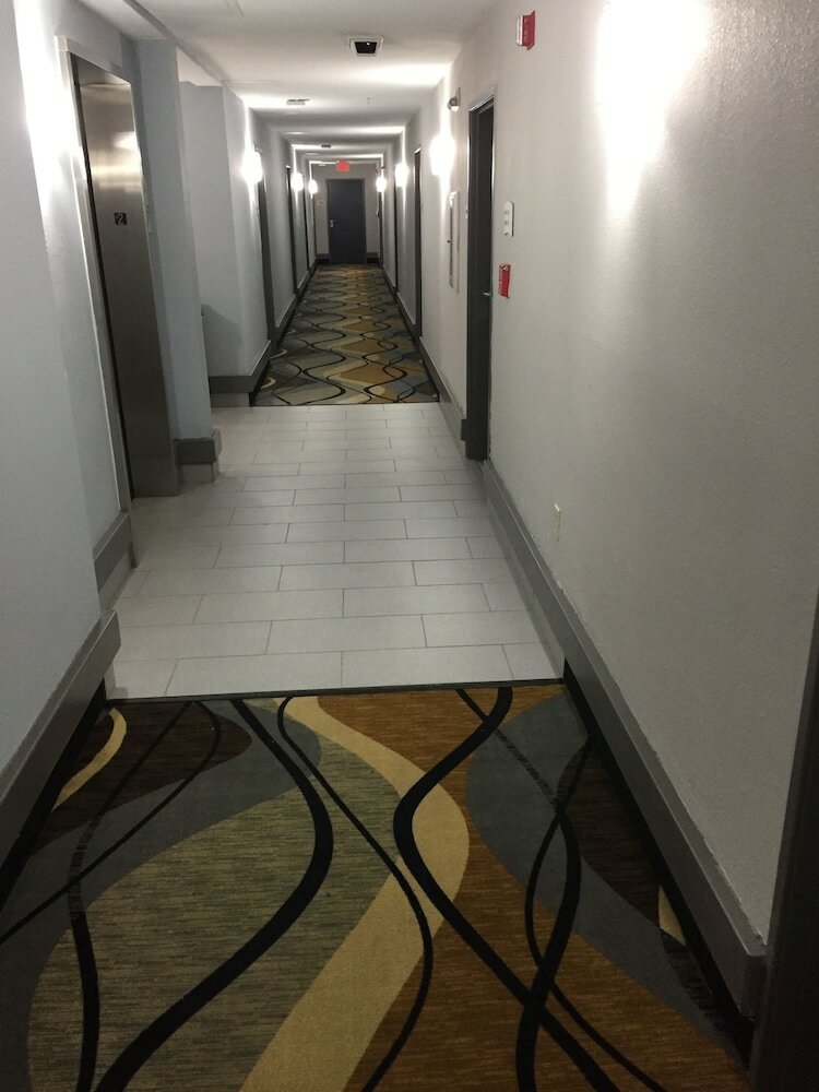 Motel Quality Suites Downtown Convention Center