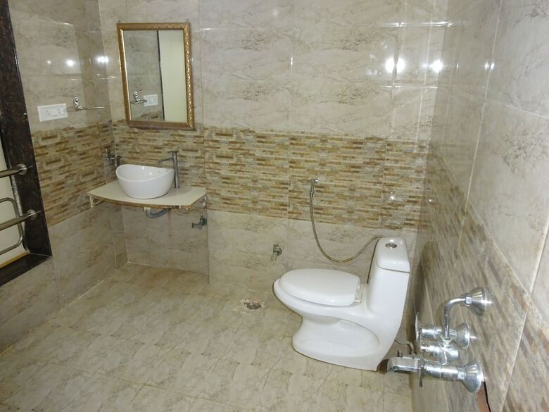 Hotel Shri Hari Prem