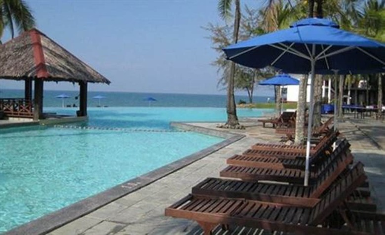 Hotel Sutra Beach Resort