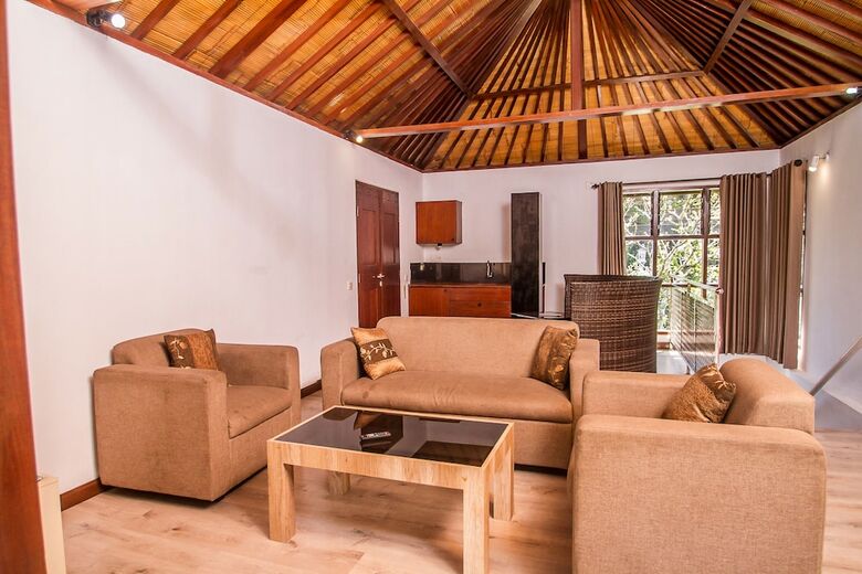 Villa Puri Saron Hotel Madangan