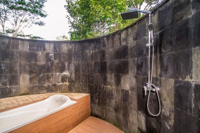 Villa Puri Saron Hotel Madangan