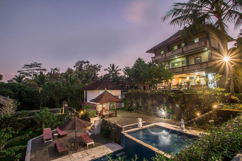Villa Puri Saron Hotel Madangan