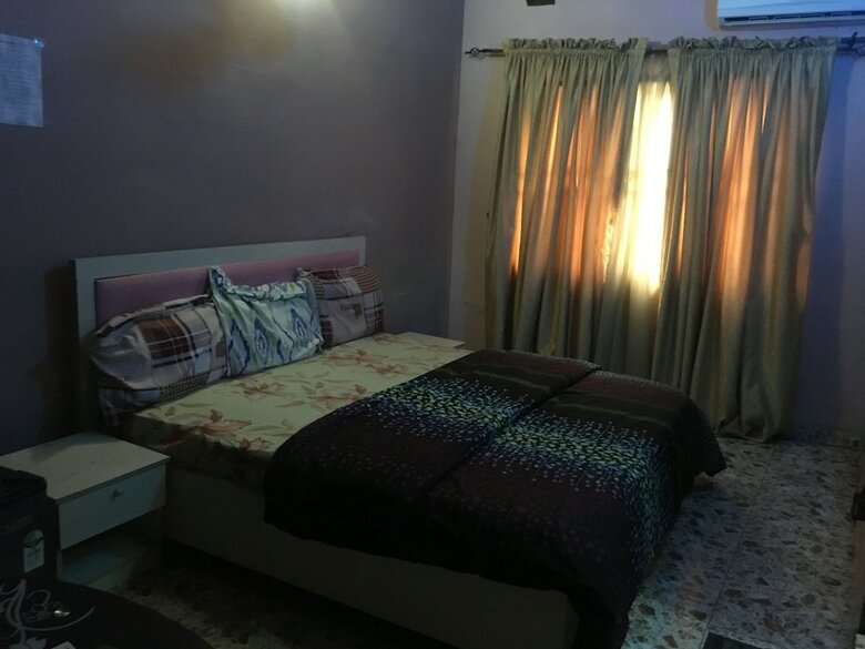 Lancaster Hotel & Suites