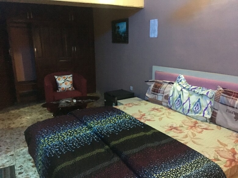 Lancaster Hotel & Suites