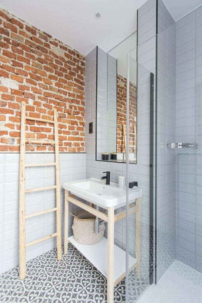 Apartamentos Dobo Homes Juan Bravo