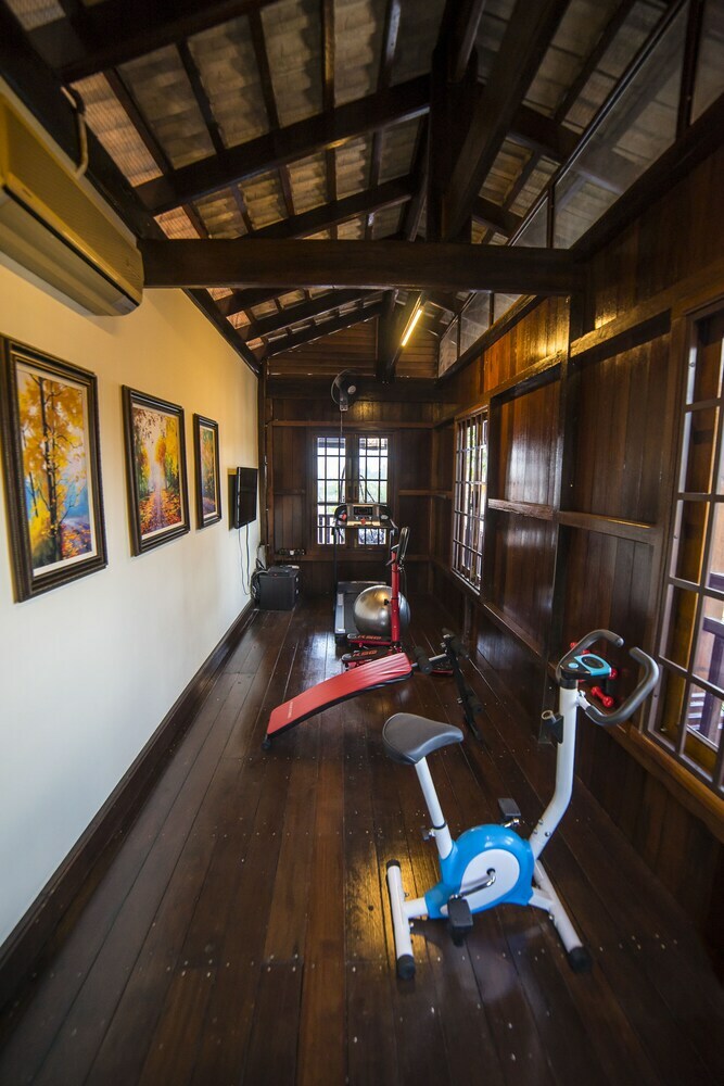 Bahau Woodz Villa